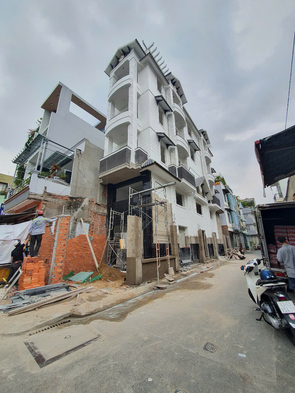 thi công nhà phố 2 mặt tiền