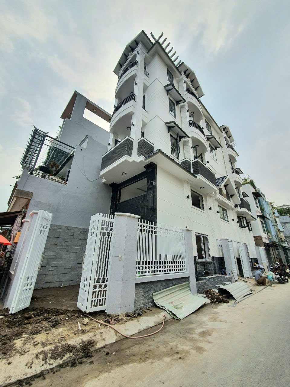 thi công nhà phố 2 mặt tiền